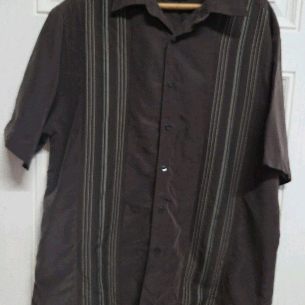 Axist Mens Large Short Sleeve Black Shirt with Front White Stripes Vintage